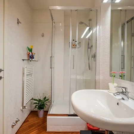 The Jasmine Terrace Retreat Apartment Bologna