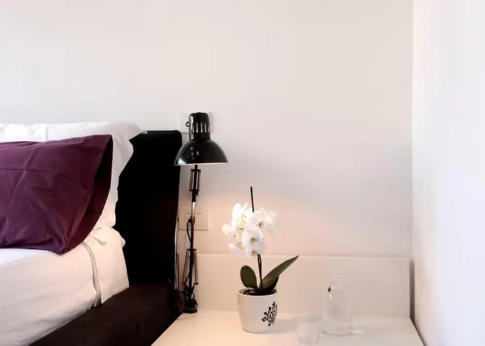 شقة The Jasmine Terrace Retreat بولونيا